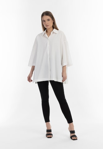 RISA - Blusa en blanco