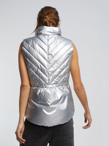 Gilet Lola Casademunt en gris