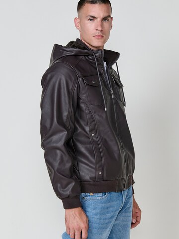 KOROSHI Übergangsjacke in Braun