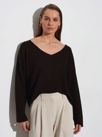 DilvinPulover 'Pullover' - crna boja: prednji dio