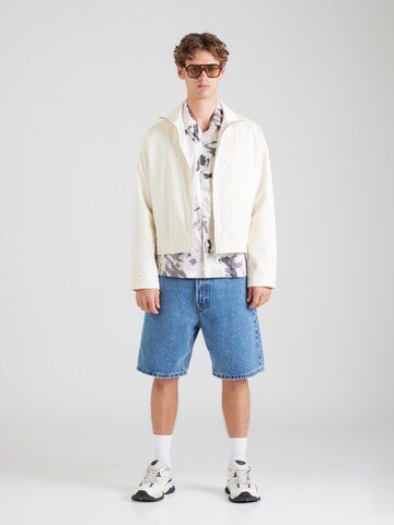 TOPMAN Демисезонная куртка в Белый