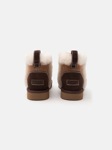 UGG - Botas 'Classic Mini Heritage' en marrón