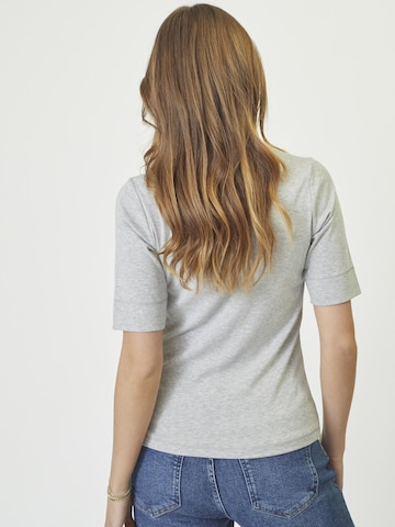 T-shirt 'Granny' co'couture en gris