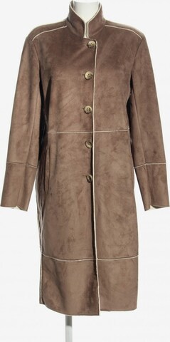 Beaumont Jacket & Coat in M in Brown: front