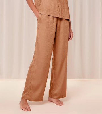 TRIUMPH regular Pyjamasbukser 'Sensuality' i brun