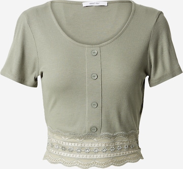 ABOUT YOU Shirt 'Carin' in Green: front