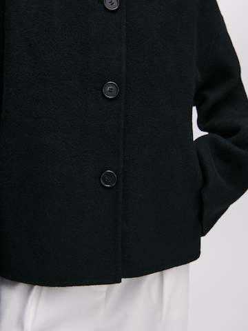 ABOUT YOU x Marie von Behrens Between-Season Jacket 'Maja' in Black