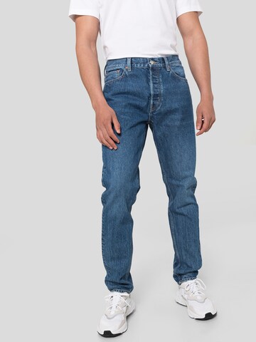 WEEKDAY Tapered Jeans 'Pine Sea' in Blue: front