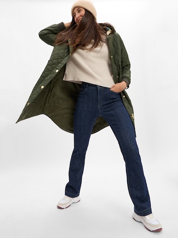Barbour Mantel ' Hilary ' in Grün