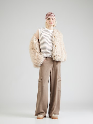 LEVI'S ® T-shirt 'Boxy Tank Top' i brun