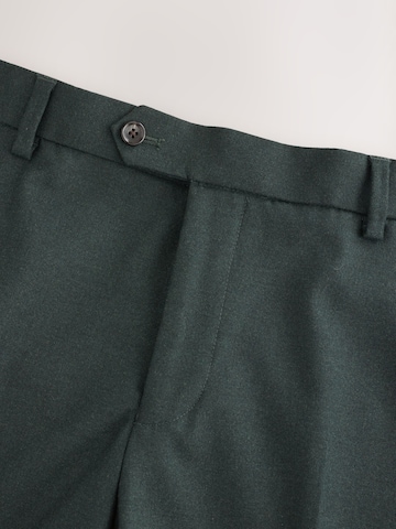 regular Pantaloni con piega frontale di Next in verde