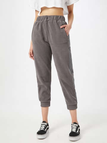 Coupe slim Pantalon de sport HIIT en gris : devant