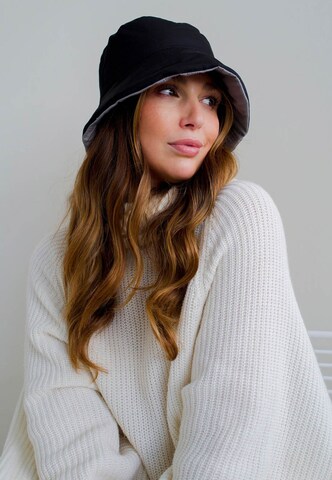 FRAAS Hat in Black: front