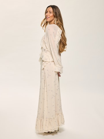 Abito di Kamila Šikl in beige