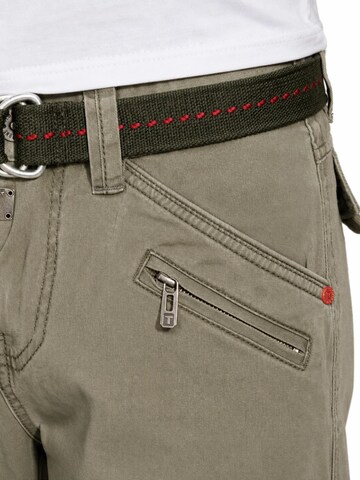 TIMEZONE - regular Pantalón cargo 'TIMEZONE BenitoTZ Herren-Cargohose 100% Baumwolle inkl. Gürtel 4227 Light Tank Green' en verde