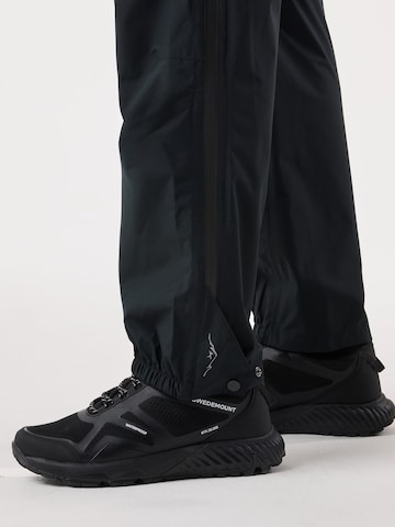 SWEDEMOUNT Regular Outdoorbroek 'Abisko' in Zwart