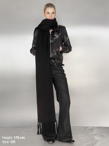 ENRAGE Scarf 'MEGA' in Black: front