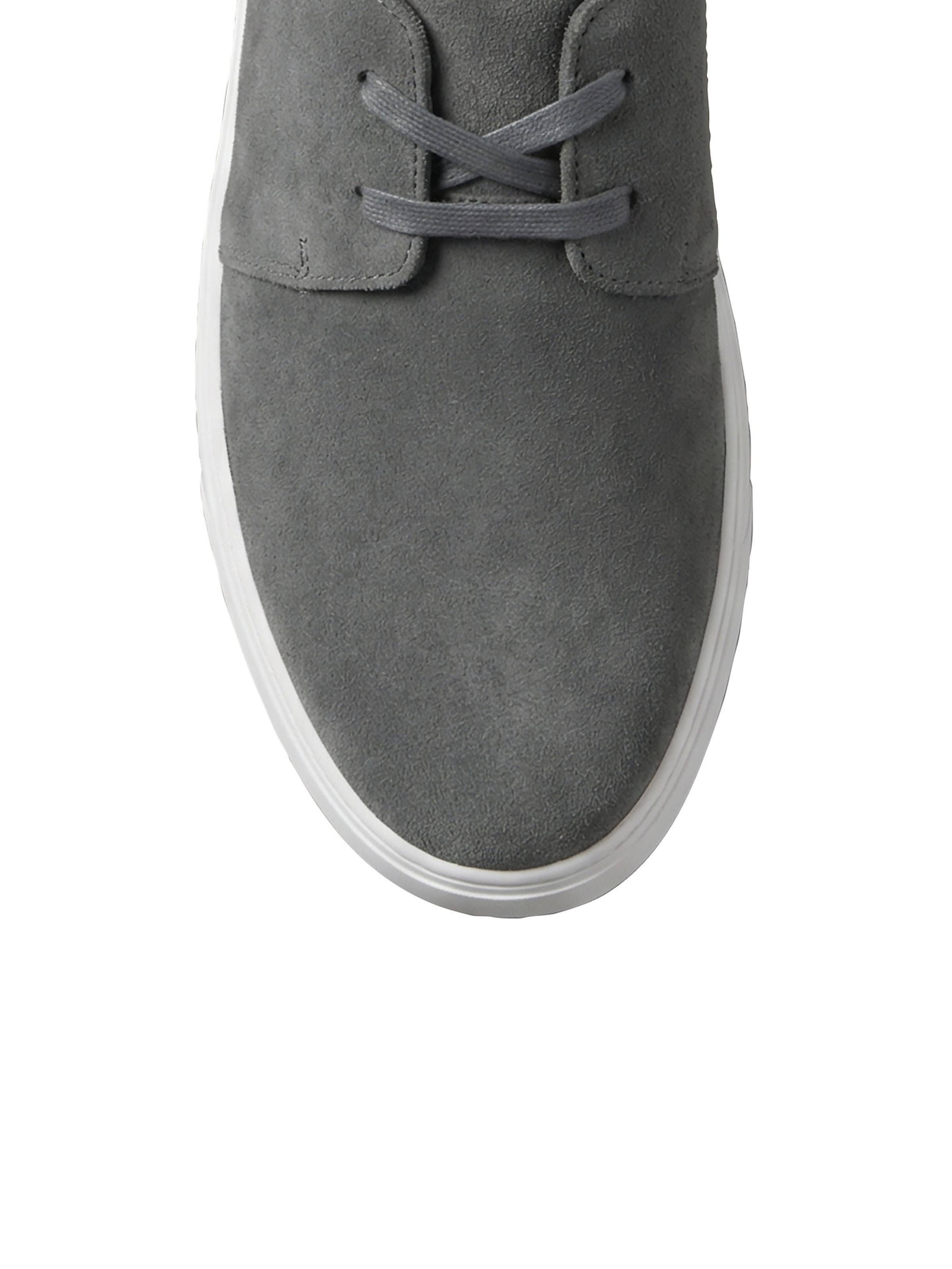 Chaussure à lacets Calvin Klein en gris