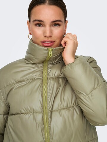 Cappotto invernale 'ONLNewRicky' di ONLY in verde