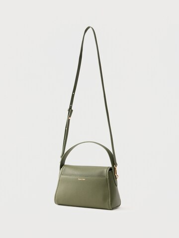 Calvin Klein Сумки в Зеленый