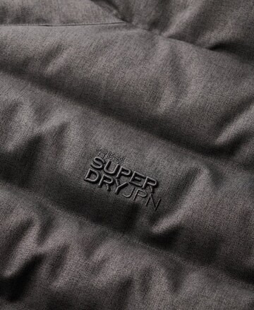 Veste d’hiver Superdry en gris