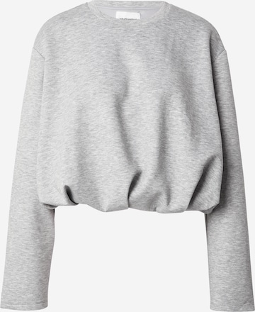 studioselect Свитшот 'Penny' в Серый: спереди