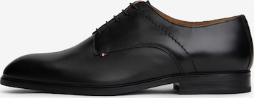 TOMMY HILFIGER Обувь на шнуровке в Черный: спереди
