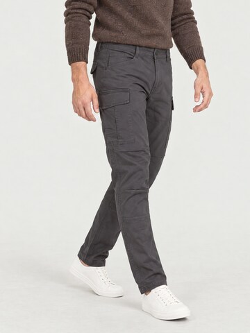 yazubi Regular Cargo Pants 'Jayden' in Grey