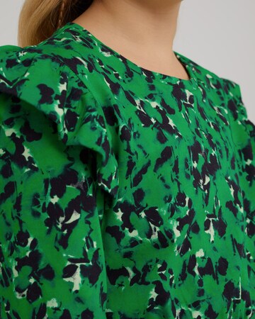 Rochie de la WE Fashion pe verde