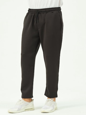 C&City Tapered Pajama in Black