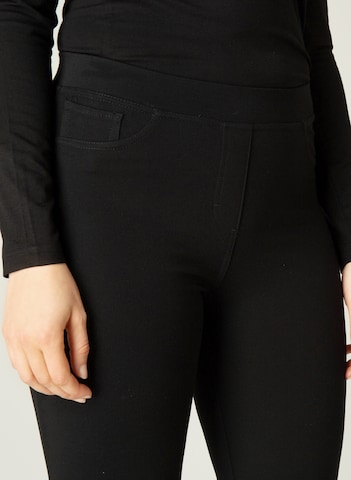 BASE LEVEL Skinny Leggings 'Ornika' in Schwarz