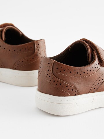 Next Ниски обувки в кафяво