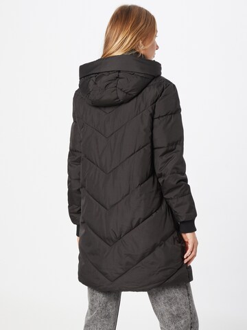 Manteau d’hiver 'SKYLAR' JDY en noir