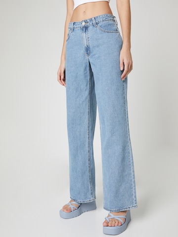 florence by mills exclusive for ABOUT YOU Wide leg Jeans 'Daze Dreaming' in Blue: front