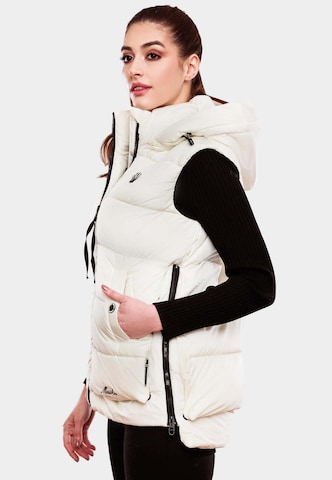 Gilet 'Zarinaa' di MARIKOO in bianco