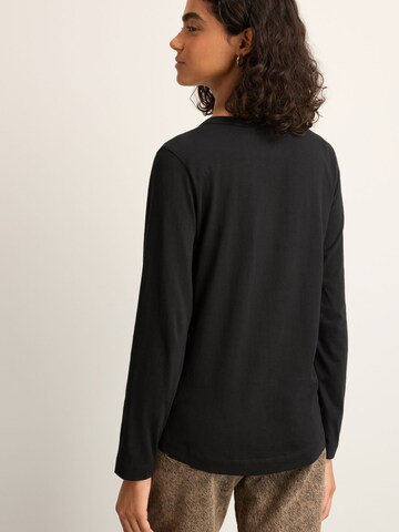Next Shirt in Schwarz