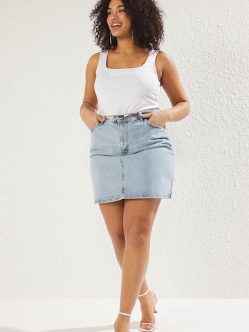 Trendyol Curve Rock in Blau: Vorderseite