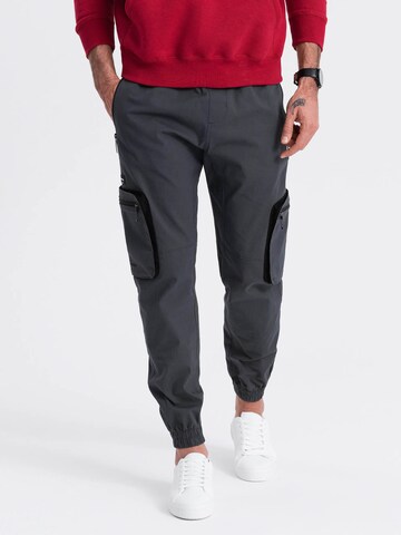 Ombre Tapered Trousers 'OM-PAJO-0135' in Grey: front