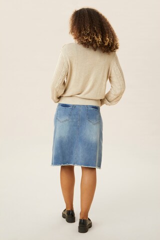 Cream Skirt 'Kammie' in Blue