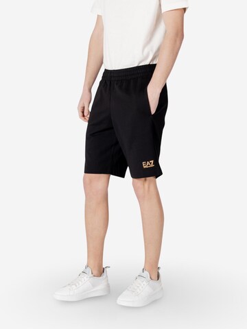 regular Pantaloni sportivi '8NPS65 PJVRZ' di EA7 Emporio Armani in nero