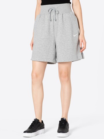 Loosefit Pantalon 'Phoenix fleece' Nike Sportswear en gris : devant