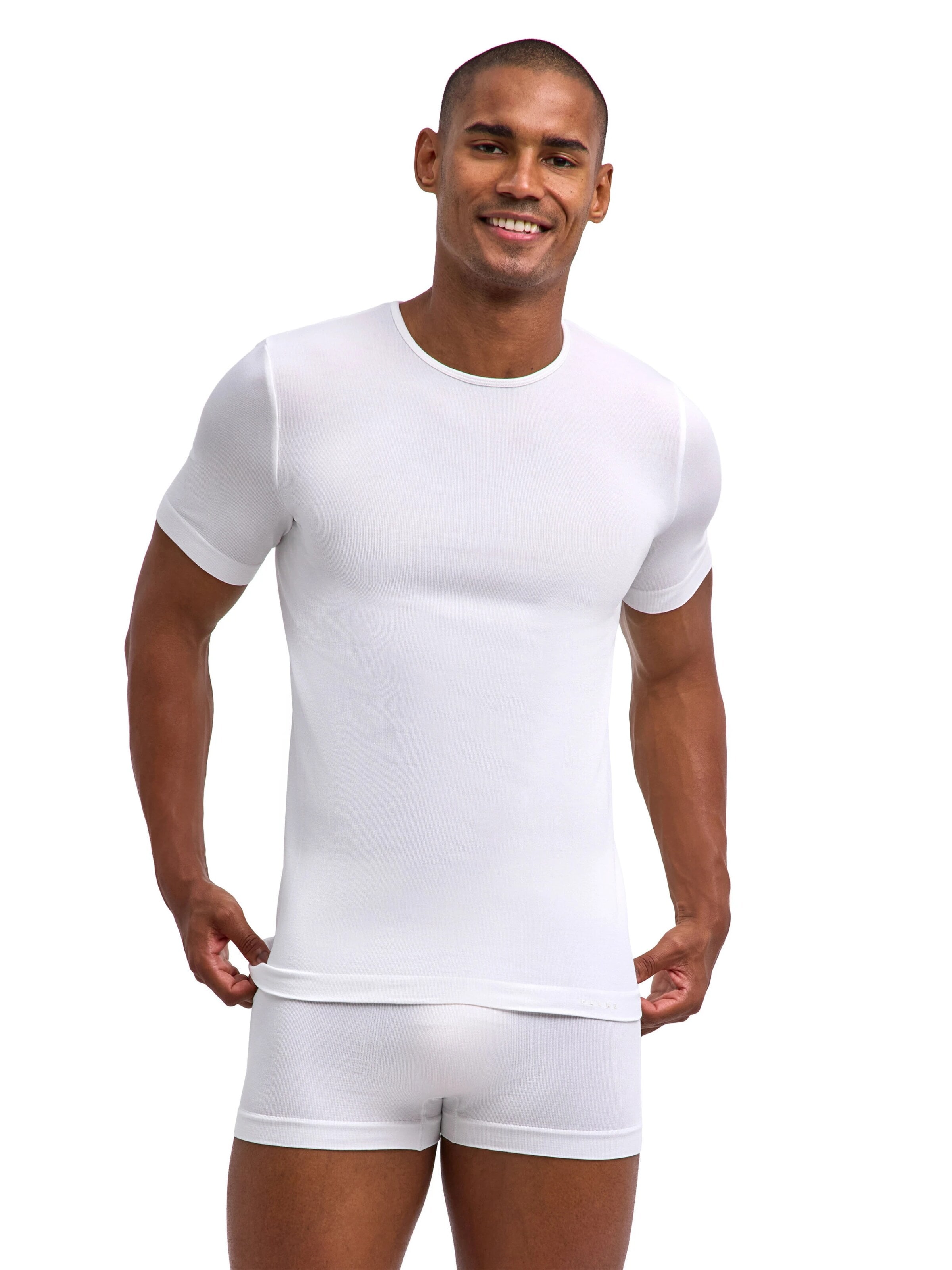FALKE Undershirt 'Seamless' in White: front