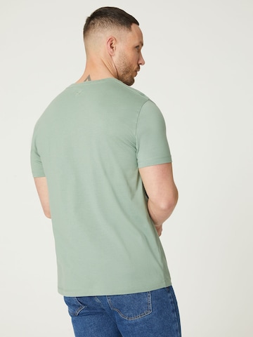 DAN FOX APPAREL Regular fit Тениска 'Piet' в зелено