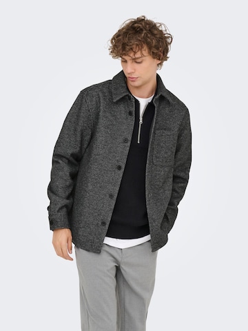 Only & Sons - Ajuste regular Camisa 'MICAH' en gris: frente