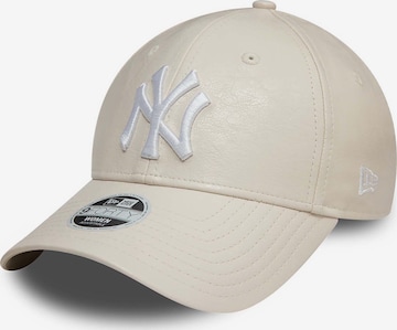NEW ERA Pet 'Wmns Pu 9Forty Neyyan Stnstn' in Beige: voorkant