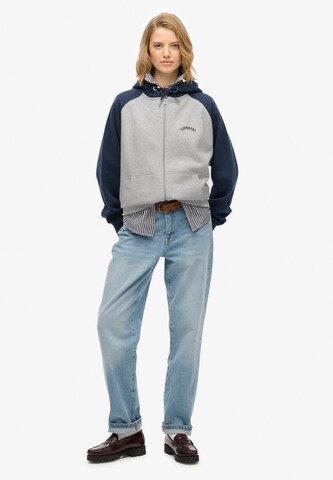 Veste de survêtement Superdry en gris