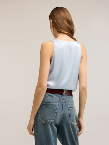 MOTIVI Top in Blue