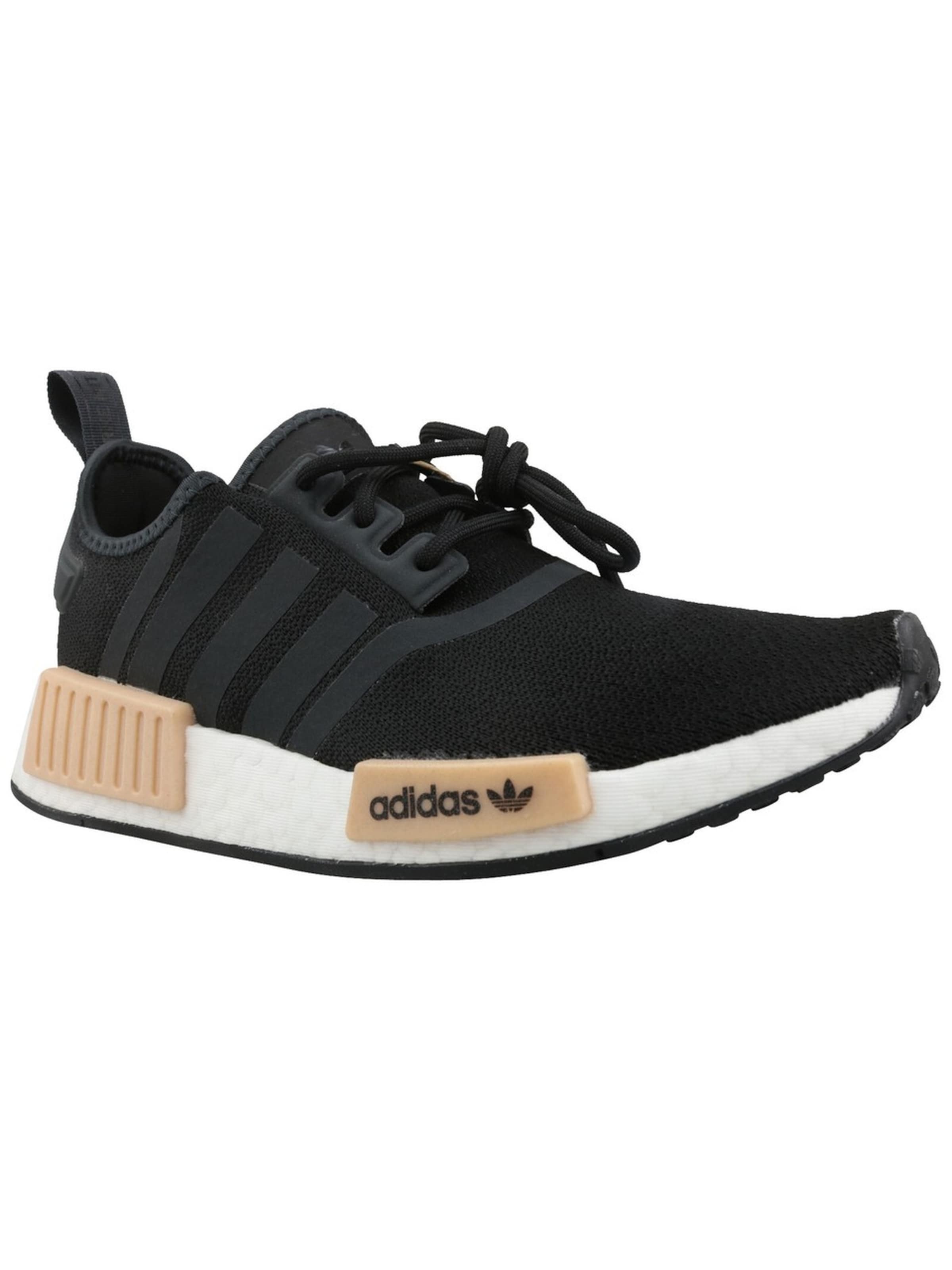 ADIDAS ORIGINALS Sneaker low 'NMD R1' i sort: forside