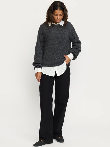 Soft Rebels Pullover ' Allison ' i grå