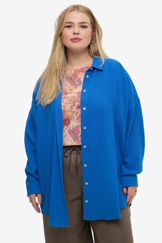 Studio Untold Blouse in Blue: front